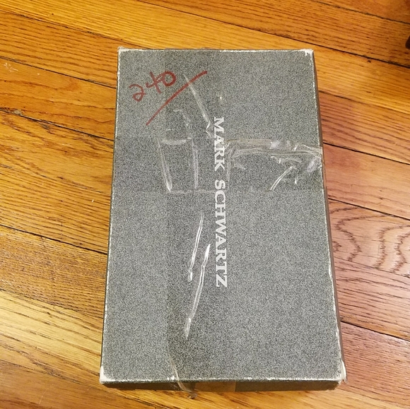 Mark Schwartz suede t-strap heels pointy toe - Picture 7 of 7